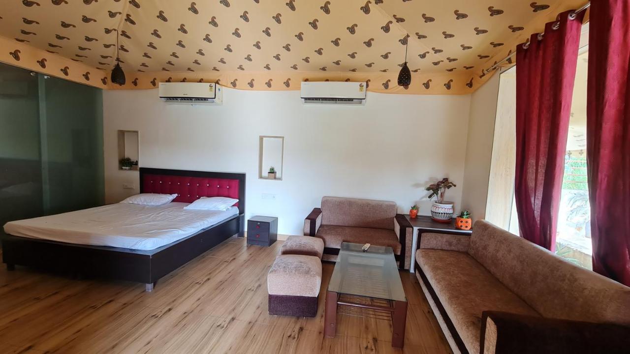The Rustic Villa, A Stay With Luxuries Amenities And Exotic Nature 자이푸르 외부 사진