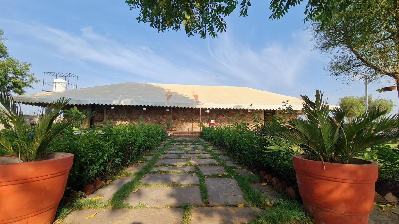 The Rustic Villa, A Stay With Luxuries Amenities And Exotic Nature 자이푸르 외부 사진