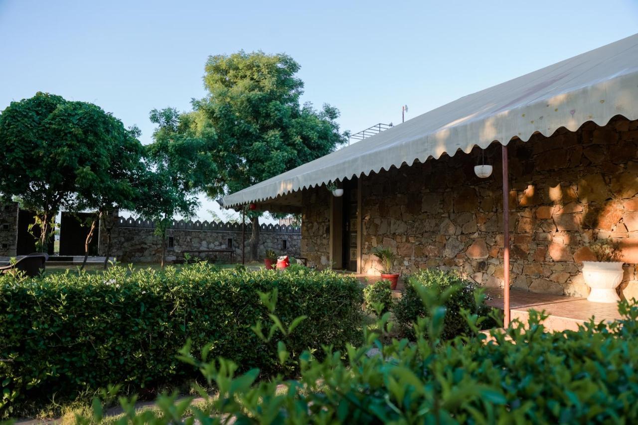 The Rustic Villa, A Stay With Luxuries Amenities And Exotic Nature 자이푸르 외부 사진