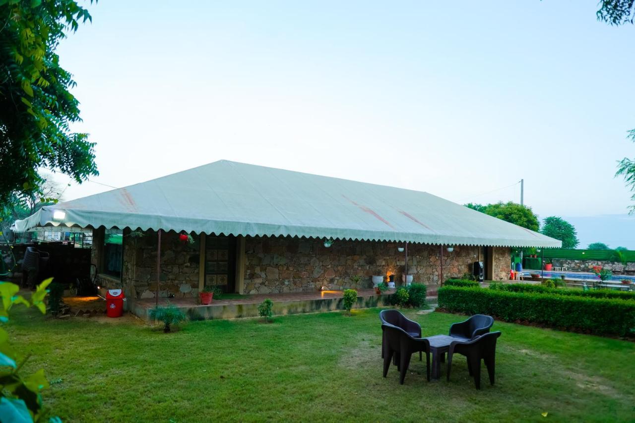 The Rustic Villa, A Stay With Luxuries Amenities And Exotic Nature 자이푸르 외부 사진