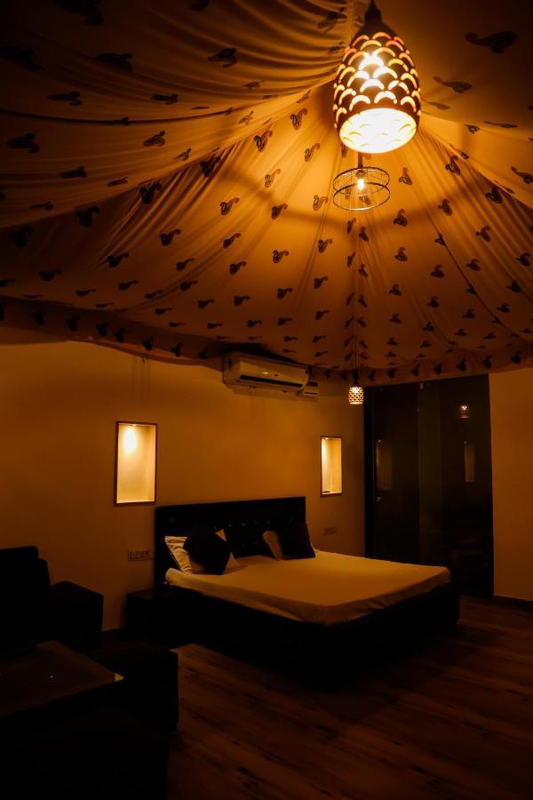 The Rustic Villa, A Stay With Luxuries Amenities And Exotic Nature 자이푸르 외부 사진