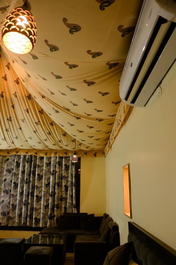 The Rustic Villa, A Stay With Luxuries Amenities And Exotic Nature 자이푸르 외부 사진